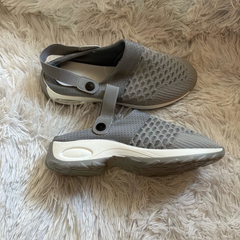 Lightweight slip on shoes